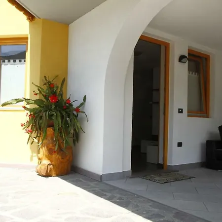 Adamello Brenta Sunshine Apartment *